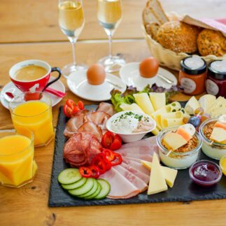 Kaiser-Frühstück in der Bauernkrapfen-Schleiferei