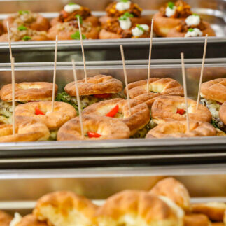 Bauernkrapfen-Buffet